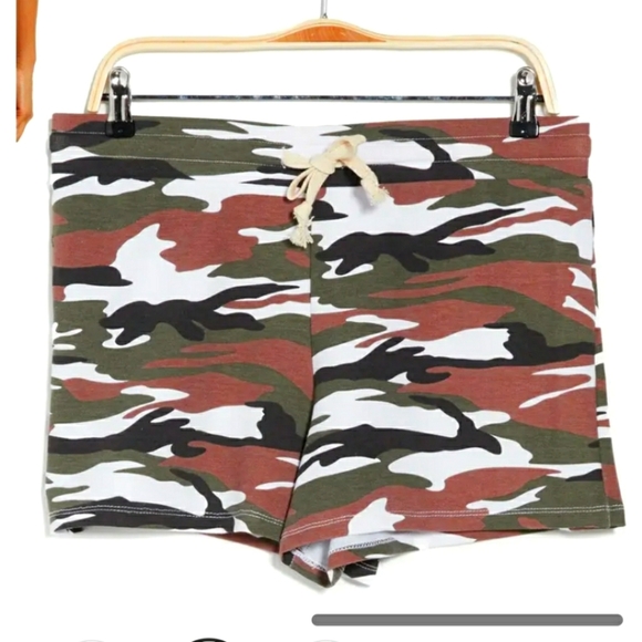 THEO AND SPENCE military camoflauge pajama shorts with drawstring - Picture 2 of 2
